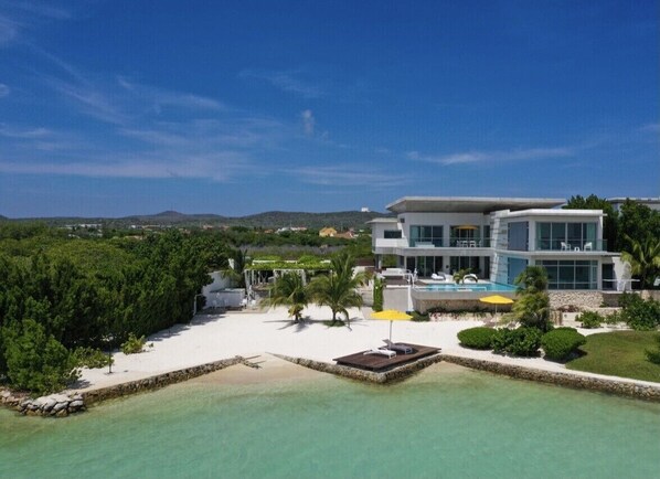 Exterior - Newly Expanded! Lavish & Exclusive Beachfront Mansion.  (ARUBA)