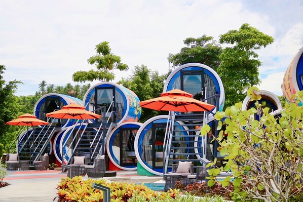 Decoración personalizada, wifi gratis y ropa de cama