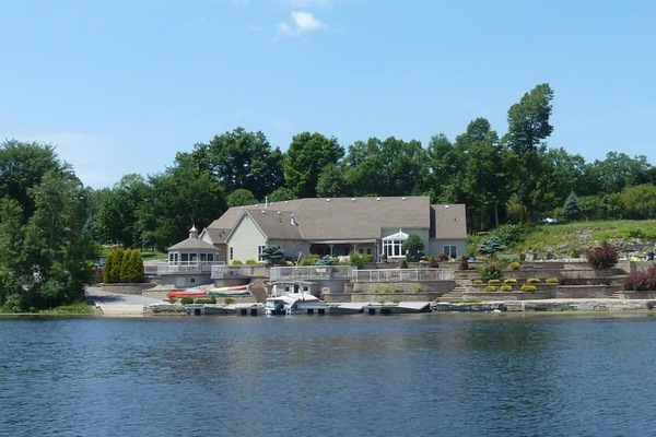 Luxury River front Cottage