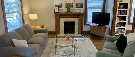 Smart TV, books, offices, computer monitors