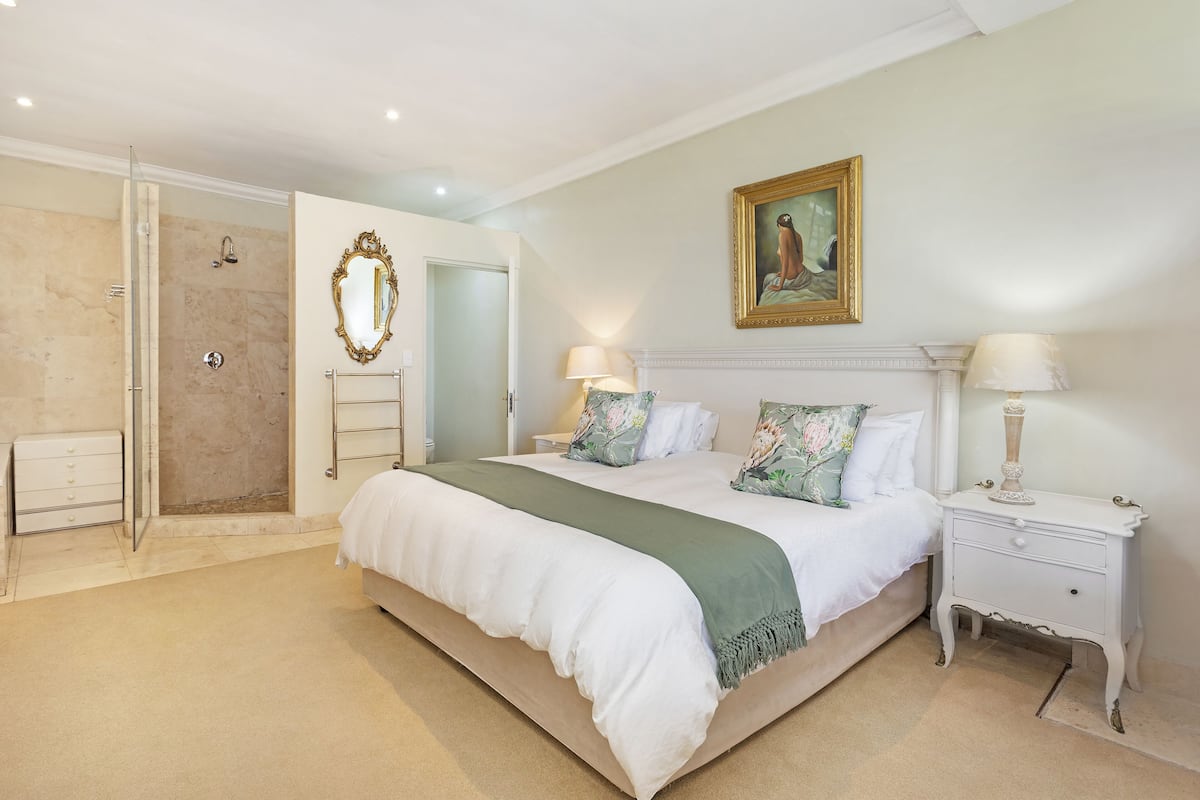 Classic Double Room | Free WiFi