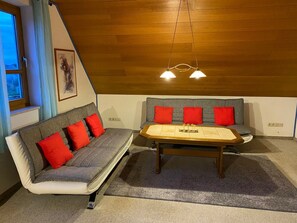 Smart-TV, Bücher, Arbeitsbereiche