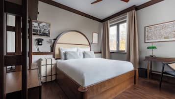 Standard Room, 1 Queen Bed