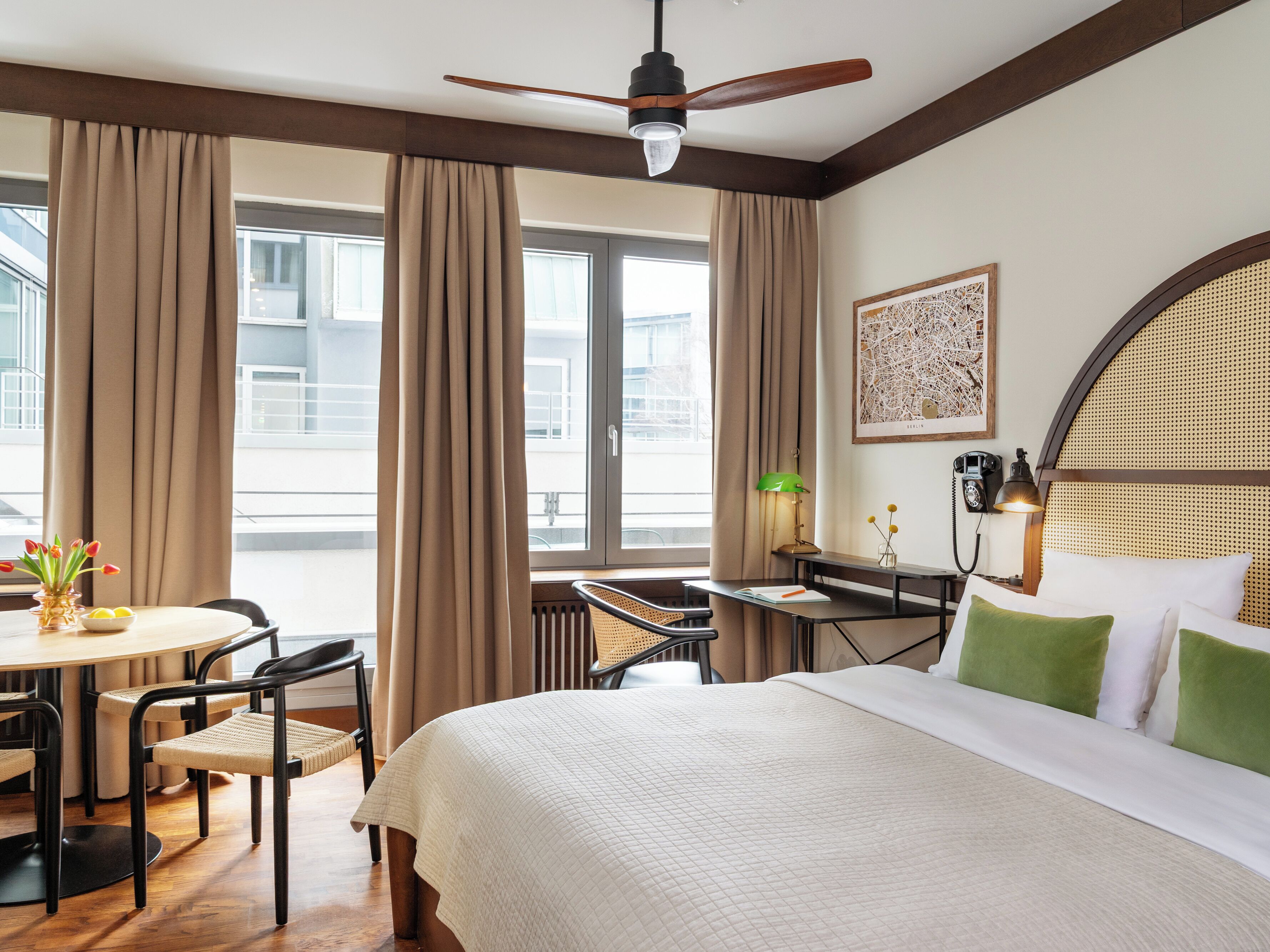 Superior Room, 1 Queen Bed with Sofa bed, Terrace | Literie de qualité supérieure, matelas mémoire de forme