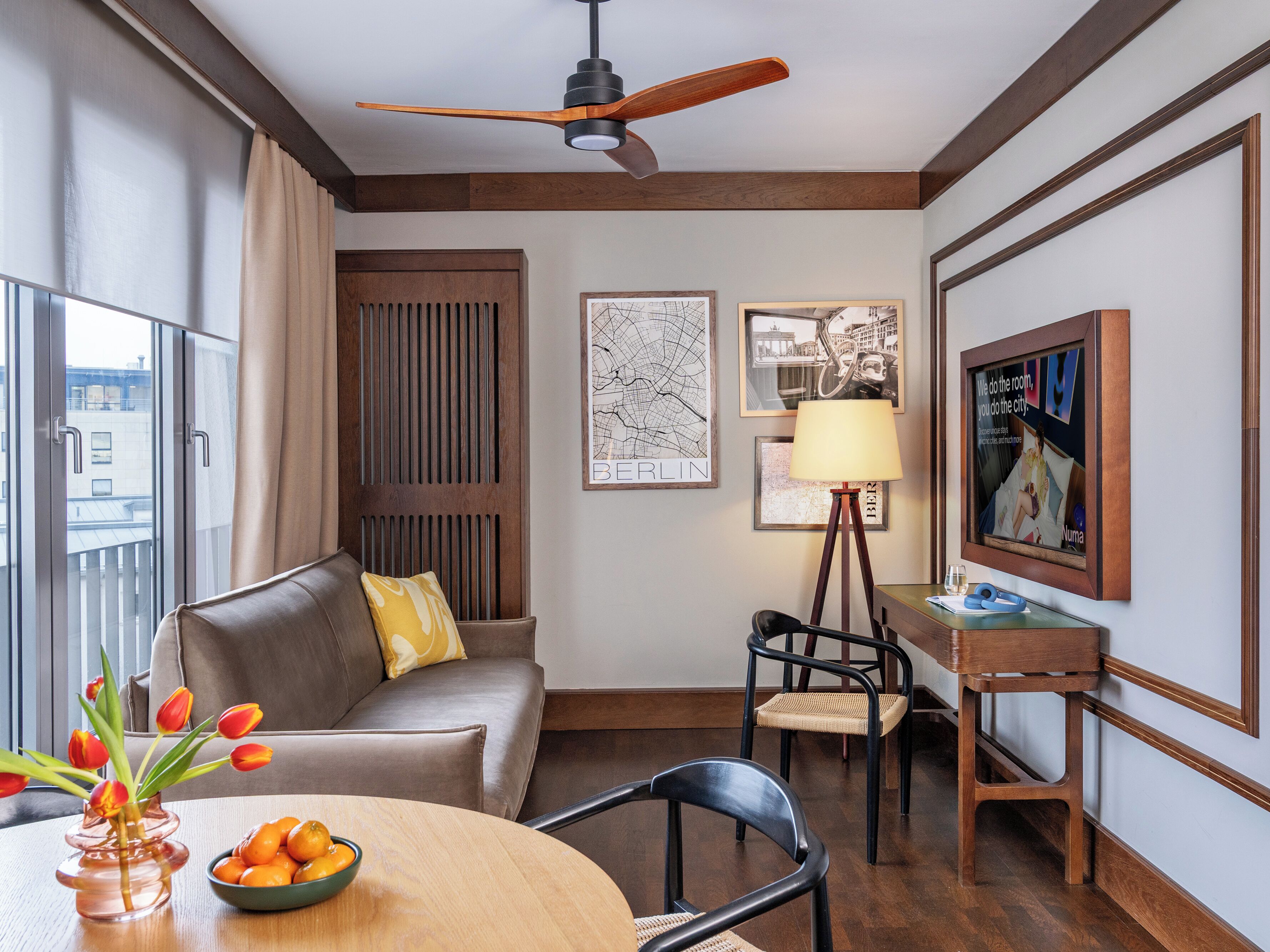 Apartment, 1 Queen Bed with Sofa bed | Coin séjour | TV connectée de 43 pouces avec chaînes numériques, télévision