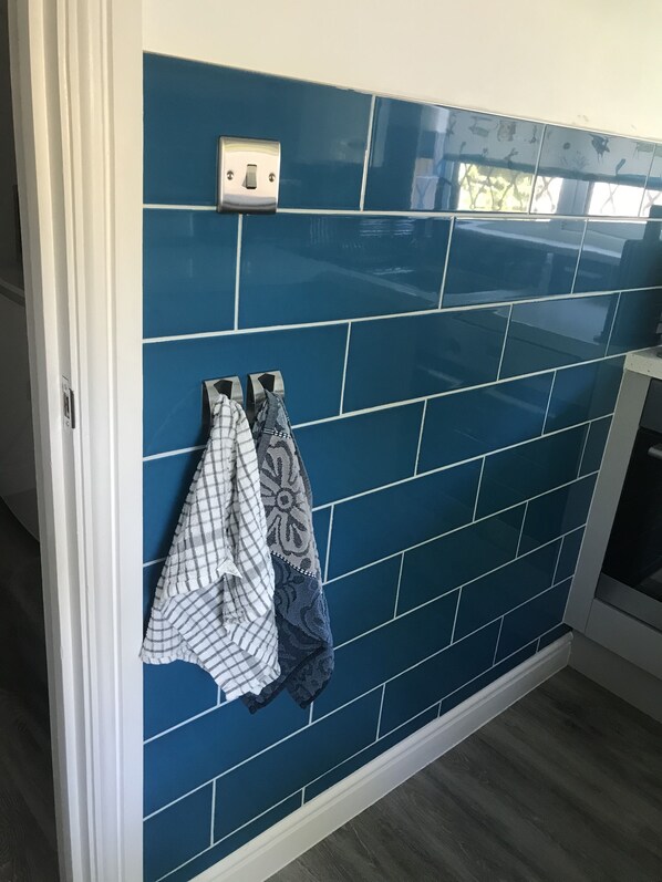 Deluxe Apartment | Private kitchen | Fridge, microwave, oven, stovetop - Brampton Luxury Annexe Apartment (Huntingdon)