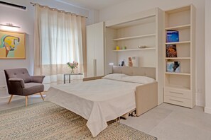 1 bedroom, bed sheets - Right House Sur Le Port (CAGLIARI)