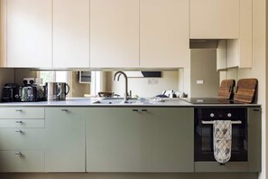 Fridge, oven, stovetop, dishwasher - The Notting Hill Apartments by HoK Living - NH4 (Greater London)