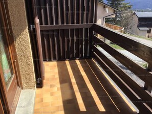 Property grounds - 3* Chalet for 8, fireplace, parking, free shuttle (Les Angles)