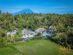 Exterior - Truly a Luxury Hidden Jewel in Paradise! Private, Romantic and Breathtaking! (Tumbu)