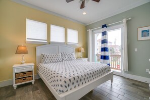 6 bedrooms, iron/ironing board, free WiFi, bed sheets