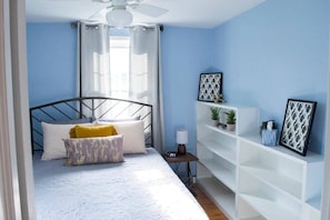 3 bedrooms, iron/ironing board, travel crib, free WiFi
