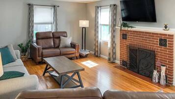 Smart TV, fireplace, video games, Hulu