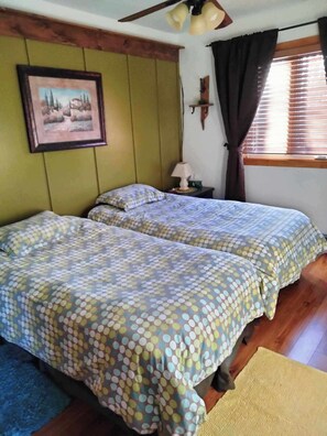 4 bedrooms, iron/ironing board, travel crib, free WiFi