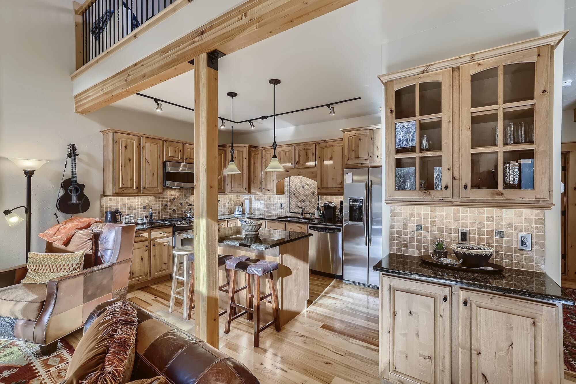 冰箱、微波炉、烤箱、炉灶