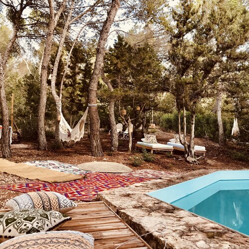 FINCA with PRIVATE SWIMMING POOL for 8/9 people in FORMENTERA near MIGJORN beach