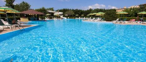 Piscina externa, piscina aquecida