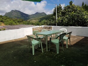 Outdoor dining - Maestro Herrador Rural Housing (Ubrique)