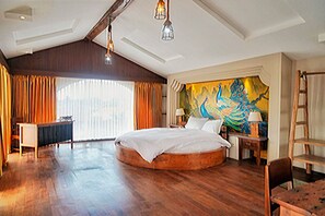 Desk, laptop workspace, free WiFi, bed sheets - Villa Himala Bali (Seminyak)