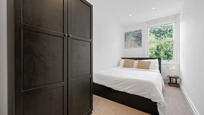 2 soverom, strykejern/-brett og wi-fi (inkludert)