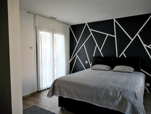 2 Schlafzimmer, Bügeleisen/Bügelbrett, kostenloses WLAN