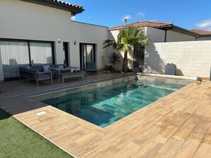 Outdoor pool - LUMINIA - SOUTHERN VILLA ☀️ COMPTEMPORARY POOL & COMFORT PLUS 3 BEDS. (Narbonne)