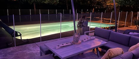 Piscine extérieure, piscine chauffée