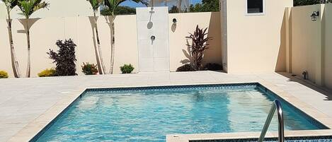 Alberca al aire libre