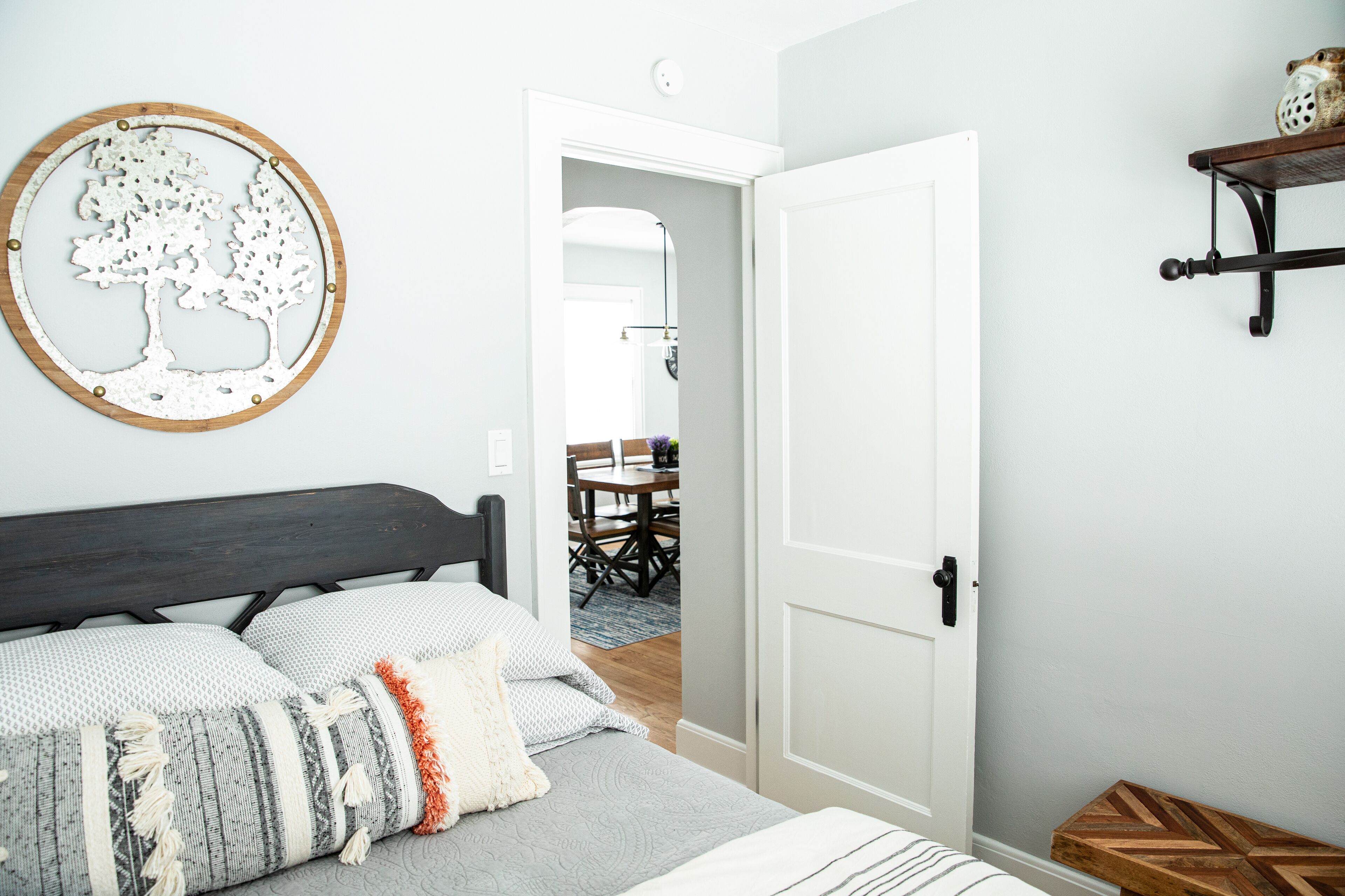 2 bedrooms, iron/ironing board, WiFi (free), bed sheets