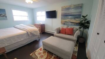 3 habitaciones, escritorio, tabla de planchar con plancha y wifi gratis