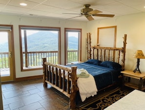 6 bedrooms, iron/ironing board, WiFi, bed sheets