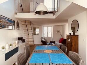 Dining - ❤️ New! Luxury apartment with sea view in the heart of downtown (Concarneau)