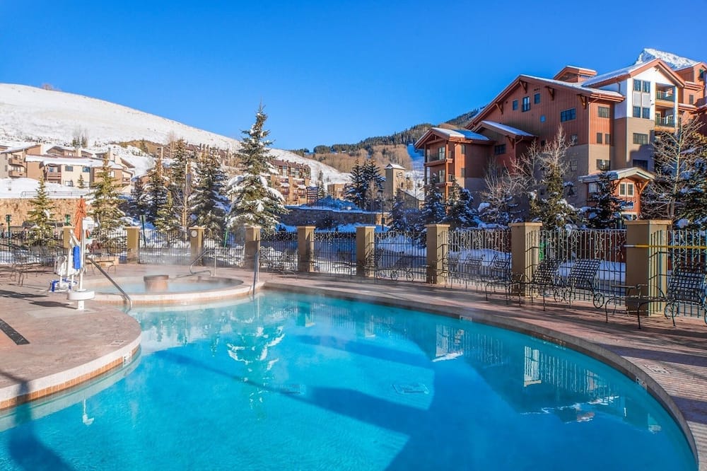 Cozy Pet-friendly King Studio In Mt. Crested Butte Condo - No Cleaning Fee! by RedAwning