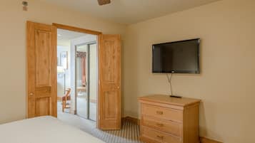 Condo, 1 Bedroom | 1 bedroom, free WiFi