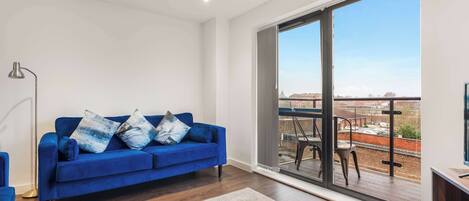 Televisión, oficina