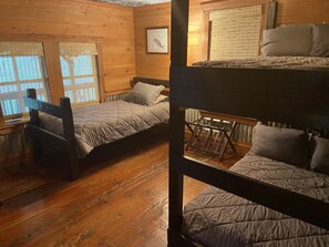 3 chambres, Wi-Fi gratuit, draps fournis