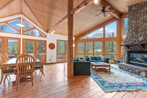TV, fireplace, offices - 3 BDR Secluded Retreat; Stunning Mountain Views! (Alma)