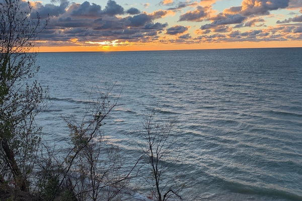 Sun loungers, beach towels