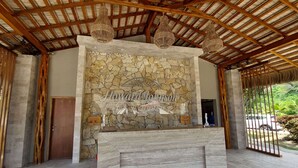 Lobby - Howard Johnson by Wyndham Montanita (Manglaralto)