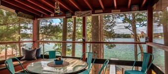 Cottage House on Little Hills Lake; Beach, Pier, Kayaks, Paddleboards & more