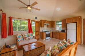 Villa Economy | Vardagsrum | Platt-tv