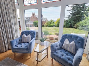 Interior - Fern Bank (Penrith)