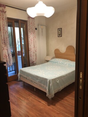 2 camere, una cassaforte in camera, lenzuola