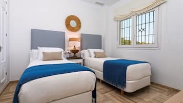 6 chambres, Wi-Fi, draps fournis