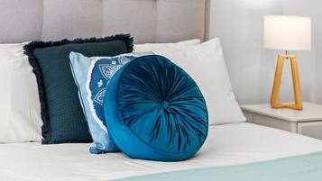 4 bedrooms, desk, iron/ironing board, travel cot