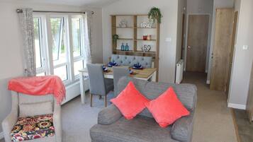 Smart-tv en een open haard