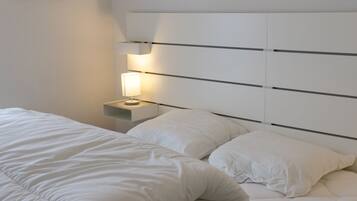 3 bedrooms, iron/ironing board, free WiFi