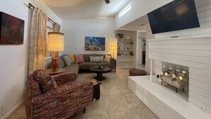 House (Snowview) | Living room - Snowview (Palm Springs)