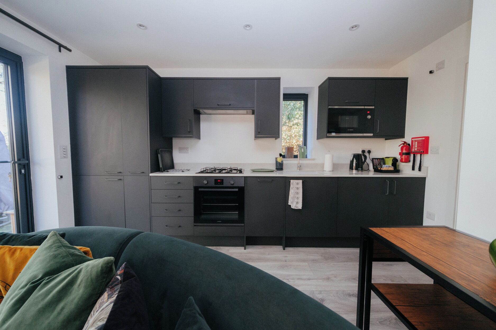 Cottage | Private kitchen | Fridge, dishwasher, electric kettle, toaster