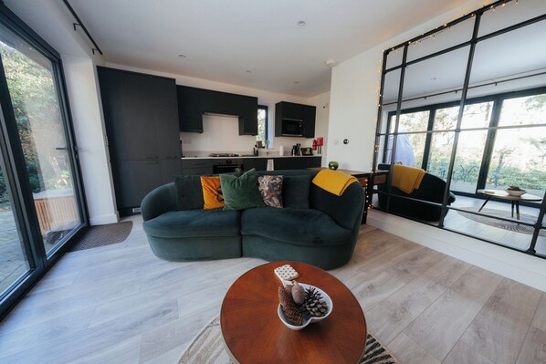 Cottage | Living area